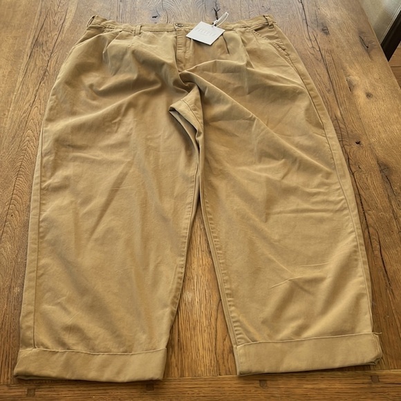 Pistola Khaki pleated trousers, Size 33, NWT - Picture 4 of 8